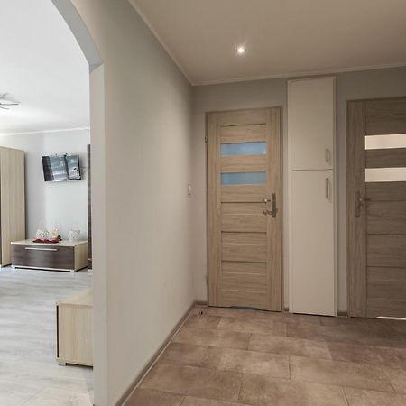 ילנייה גורה Apartament Przy Termach Cieplickich Julcia מראה חיצוני תמונה